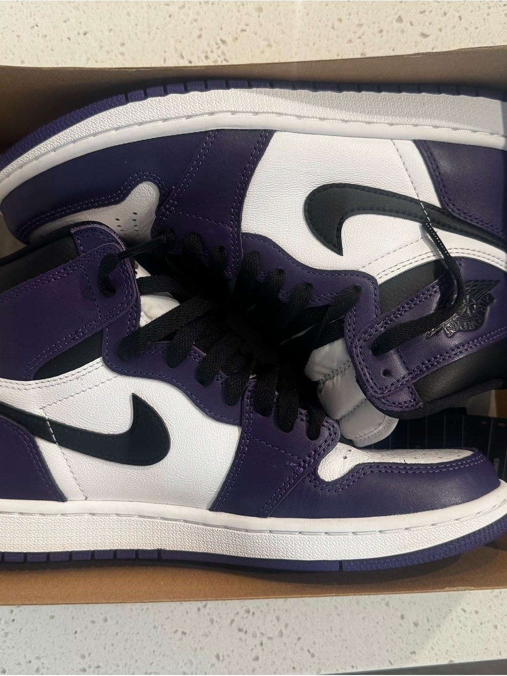 Nike Air Jordan 1 High. Court Purple, Black & White.